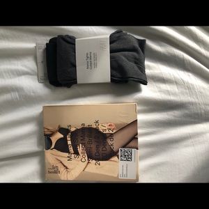 4 pack of Maternity tights size small